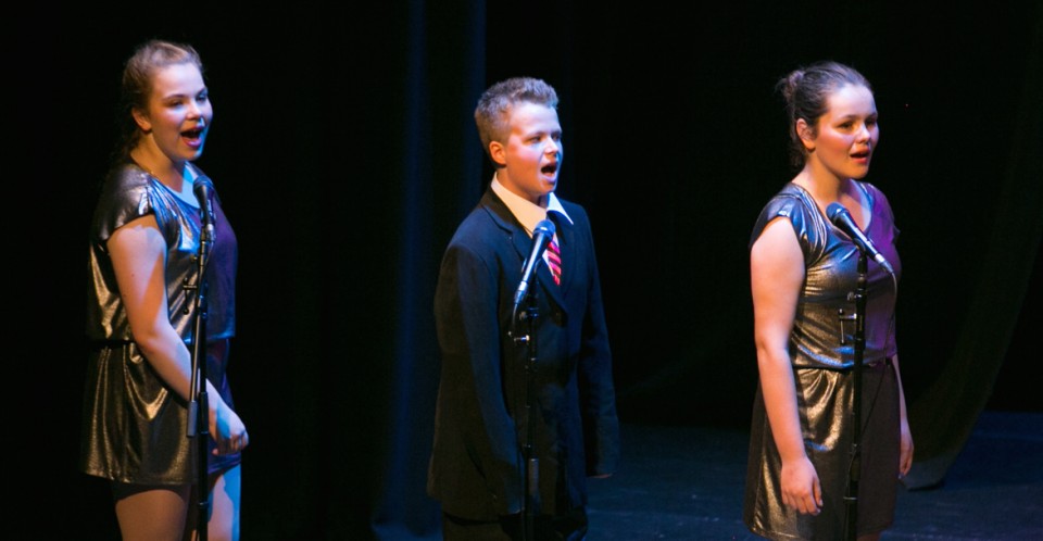 singing-stage